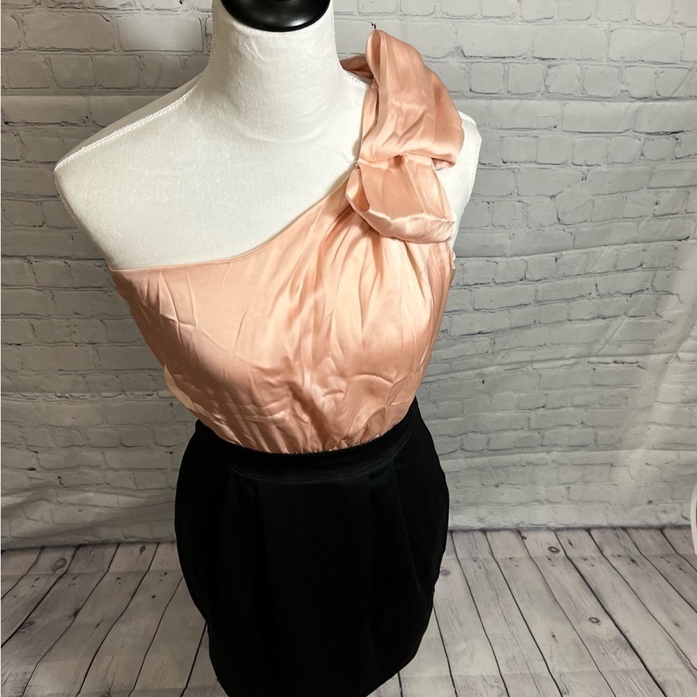Forever 21 one shoulder dress - Picture 3 of 10